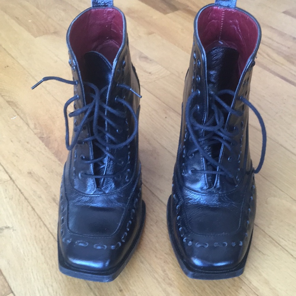 Fluevog Dame Agnes ankle boots Black leather. 6.5